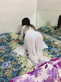 121600