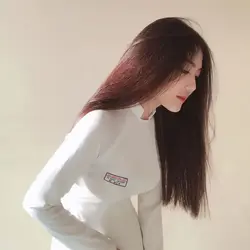 be-giang-la-dip-ngam-trieu-vy-nu-sinh-2002-cuc-pham-truong-binh-hung-hoa-dien-ao-dai-trang-la...webp be-giang-la-dip-ngam-trieu-vy-nu-sinh-2002-cuc-pham-truong-binh-hung-hoa-dien-ao-dai-trang-la...webp