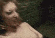rúc đầu.gif