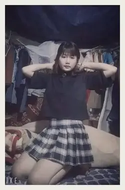 182098