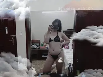 223021