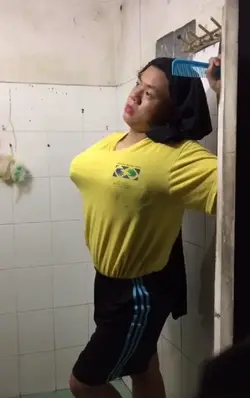 257187
