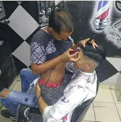 285688