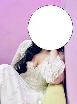 310811