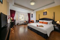 King Suite 1.jpg