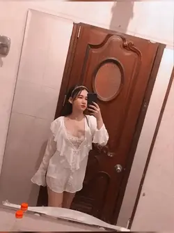 37852