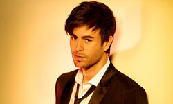 EnriqueIglesias-1581657482-7862-1581657598.jpg