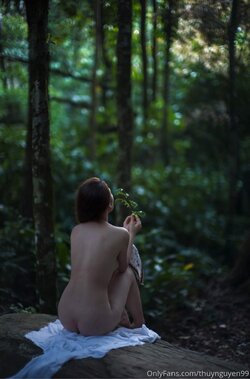 trong rừng (2).jpg