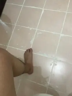 42758