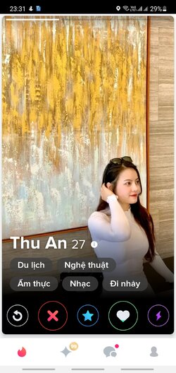 Screenshot_20210627-233112_Tinder.jpg