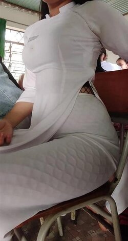 hUBhAfQuuN-532x1000.jpg