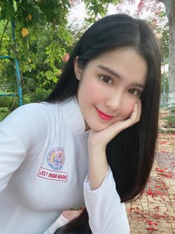 hot-girl-dong-thap-duoc-bao-trung-quoc-khen-ngoi-dep-di_002.jpeg