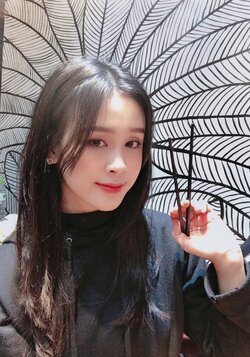 hot-girl-hoa-binh-nguyen-thao-vi-tung-doat-giai-a-khoi-s_012.jpg