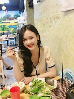 hot-girl-hoa-binh-nguyen-thao-vi-tung-doat-giai-a-khoi-s_008.jpg