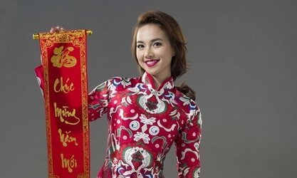 dinh-ngoc-diep-dien-ao-dai-sac-do-don-xuan-binh-than-1453782786.jpg