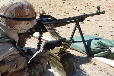 1200px-PKM_Machine_Gun_Iraq.jpg