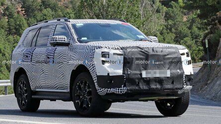 2022-ford-everest-spy-photo.jpg