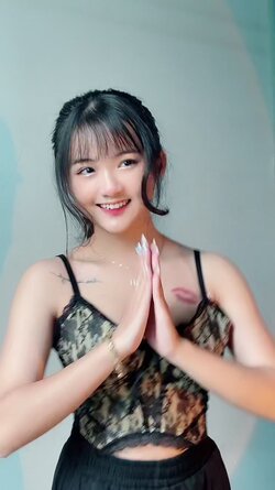 tải xuống.jpg