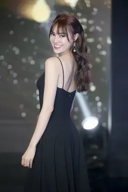 57859