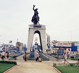 loat-anh-do-phan-giai-cao-net-cang-ve-sai-gon-1967-1968-cua-john-beck_615813392fe0c.jpeg