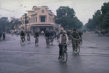 anh-mau-cuc-hiem-ve-ha-noi-nam-1967 (2).jpg