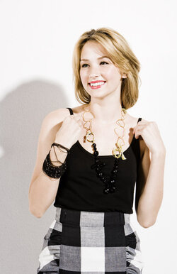 Haley-bennett-haley-bennett-14241081-389-600.jpg