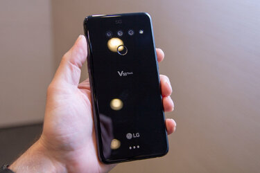 147219-phones-review-hands-on-lg-v50-thinq-image1-muifewqnnj.jpg