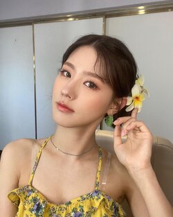 most-beautiful-kpop-idol-june-2021-insta-gidle-miyeon.jpg