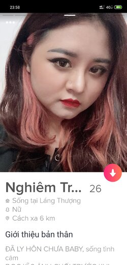 Screenshot_2021-10-21-23-58-31-596_com.tinder.jpg