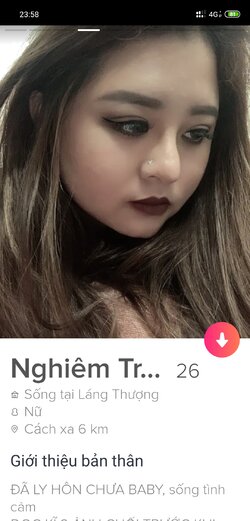 Screenshot_2021-10-21-23-58-26-834_com.tinder.jpg
