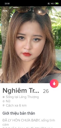 Screenshot_2021-10-21-23-58-23-266_com.tinder.jpg