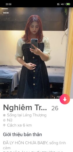Screenshot_2021-10-21-23-58-14-841_com.tinder.jpg