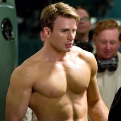 rs_1200x1200-200711145821-1200.chris-evans-captain-america.ct.071120.jpg