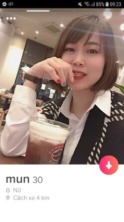 Screenshot_20211111-092322_Tinder.jpg
