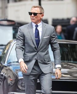 No-Time-To-Die-James-Bond-Grey-Check-Suit.jpg