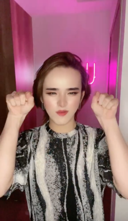 kenh-tiktok-trieu-view-bi-giat-sap-tran-duc-bo-dua-loi-hua-la-hinh-2.png