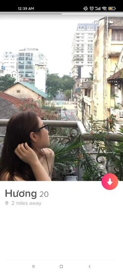 Screenshot_2022-01-04-00-39-38-535_com.tinder.jpg
