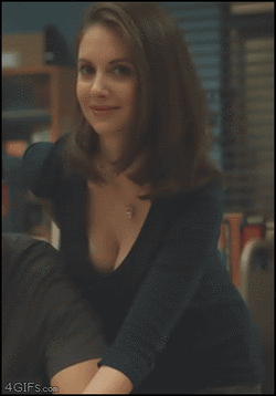 tumblr_nhzes3QcE21trtjcqo1_400.gif