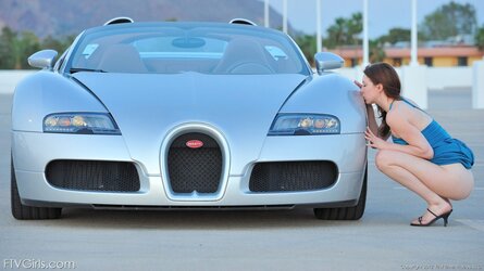 bugatti-veyron-1280x720.jpg