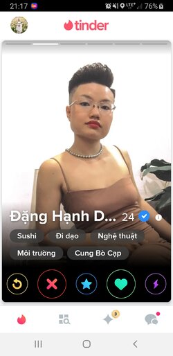 Screenshot_20220227-211752_Tinder.jpg