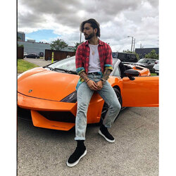 maluma-lavish-life-cars-a.jpg