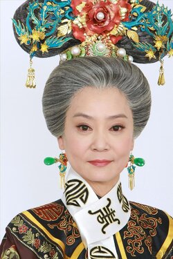 luu-tuyet-hoa-1-ngoisaovn-w1000-h1500.jpg