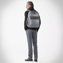 briggs-riley-large-cargo-work-backpack-04.jpg