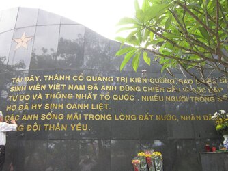 1280px-Dai_chung_tich_sinh_vien_chien_si_thanh_co_2.jpeg