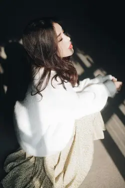 99719