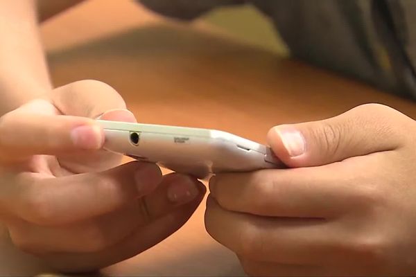 Các trường học Hàn Quốc sẽ cấm học sinh sử dụng smartphone trong giờ học từ tháng 3/2026