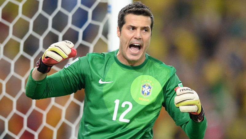 Trong màu áo Selecao, Julio Cesar ra sân 87 trận kể từ tháng 7/2004.