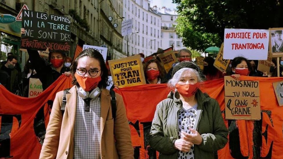 _118603857_trantongaprotestinfrance.jpg
