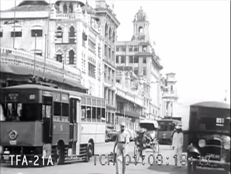 SG-1938-Collyer-Quay-trolley-bus.jpg