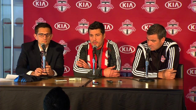 Tháng 2/2014, Julio Cesar gia nhập Toronto FC theo dạng cho mượn. Ông ra sân 7 trận tại MLS và có 2 trận trắng lưới.